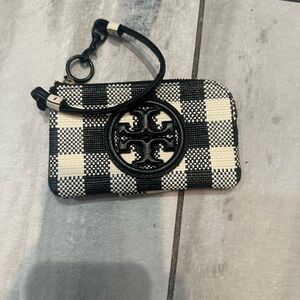 tory burch wristlet